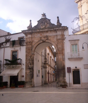 Porta di Santo Stefano (oggi Arco di Sant'Antonio) a Martina Franca (Taranto) in Puglia