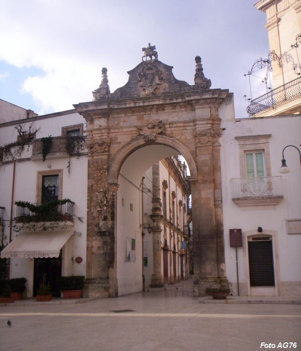 Porta di Santo Stefano conosciuta anche come Arco di San Antonio
